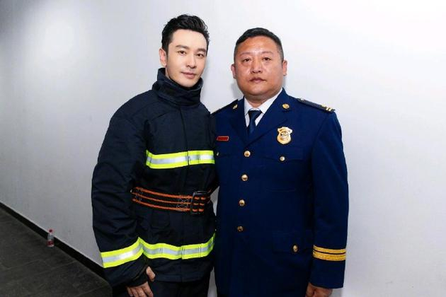 黄晓明与江立伟原型