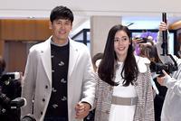 辣妈秋瓷炫产后首次公开亮相 牵于晓光甜蜜合体