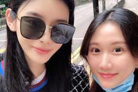 婆媳关系融洽!奚梦瑶与何猷君妈妈逛街被网友偶遇