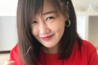 40岁薛佳凝近照状态仍如少女 品茗享受甜点笑容甜美