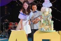 安以轩为儿子办双满月派对 贾静雯夫妇等明星现身捧场