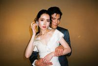 向佐郭碧婷婚礼现场照片曝光 小两口甜蜜依偎糖分超标