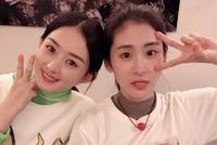 张碧晨晒自拍为赵丽颖庆生 两姐妹对镜卖萌比剪刀手