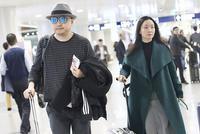 47岁陶虹与老公徐峥罕见同框亮相 素颜出镜气质温柔