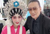 65岁米雪晒京剧造型超惊艳 与谢贤再同框宛如吃了防腐剂