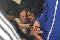 李亚鹏与前妻及前女友王菲周迅罕见同框 女儿也在场
