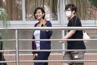 朱茵现身大学拍戏状态好 发文感谢大家的热情支持