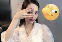 吉娜模仿郎朗同款表情包 晒无名指婚戒秀恩爱甜蜜十足
