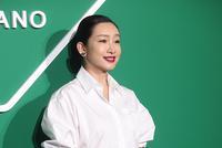 秦海璐白色长裙气质优雅 程潇似洋娃娃甜美可爱