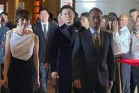 张涵予出席活动肤色分外吸睛 网友调侃可以去演包青天