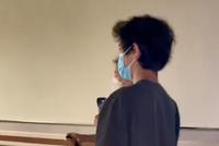 袁咏仪带儿子探班张智霖 一家三口开香槟庆父亲节超幸福