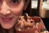陈凯琳晒四口之家日常庆生 郑嘉颖为老婆唱生日歌好甜蜜