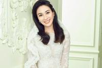 41岁叶璇发文疑似好事将近 穿婚纱气质优雅尽显好身材