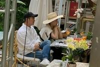 网友偶遇杜江夫妇与朋友聚餐 称赞霍思燕气质优雅皮肤白