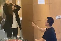 《奇葩说》大王分享男友求婚视频 好友毛不易张远送祝福