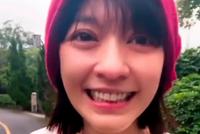 预产期将至!陈意涵挺孕肚冒雨走8公里步履轻盈状态好