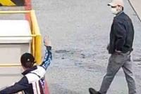 李易峰张艺兴无效拜拜 两人机场挥手再见后搭乘同一辆车