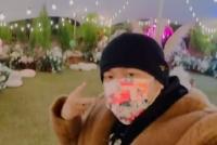 周杰伦晒生日派对现场视频 昆凌手捧蛋糕与众好友齐唱生日歌