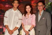 吴婉芳儿子胡智同办个人画展 李嘉欣何超琼等到场支持