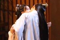 《云秀行》最新路透曝光 邓为李一桐吻戏氛围带感