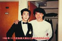 六小龄童晒旧合影 来看34岁成龙和27岁张学友