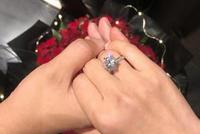 何雯娜晒钻戒官宣被求婚消息 未婚夫系娱乐圈人士