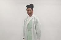 孙楠微博辟谣女儿上女德学校 机智化解错字尴尬