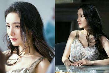杨幂深V礼服侧颜迷人