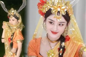 赵丽颖异域风明艳灵动