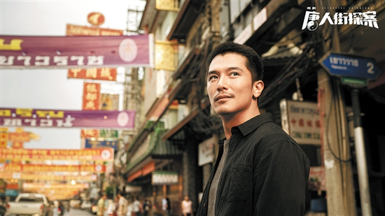 邱泽扮演拥有超强嗅觉的侦探林默