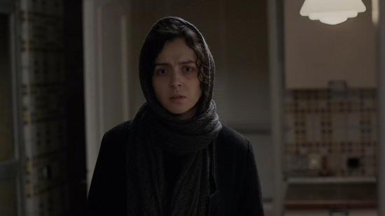 伊朗女演员首次摘戴头巾公开露面 曾演《推销员》