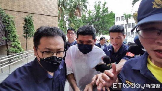 NONO性扯后腿性侵风云后首度露面