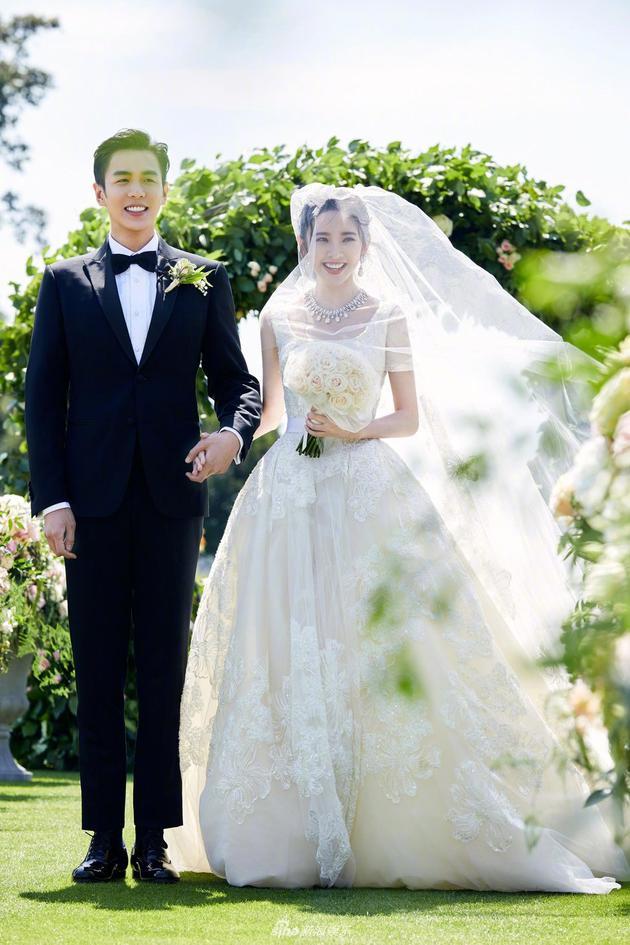张若昀唐艺昕去年完婚