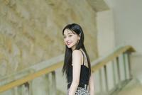 郑爽发文安慰被丈夫推下悬崖孕妇:我好想抱抱你