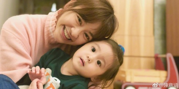 陈意涵搂修杰楷合照引网友争议:人家是有妇之夫