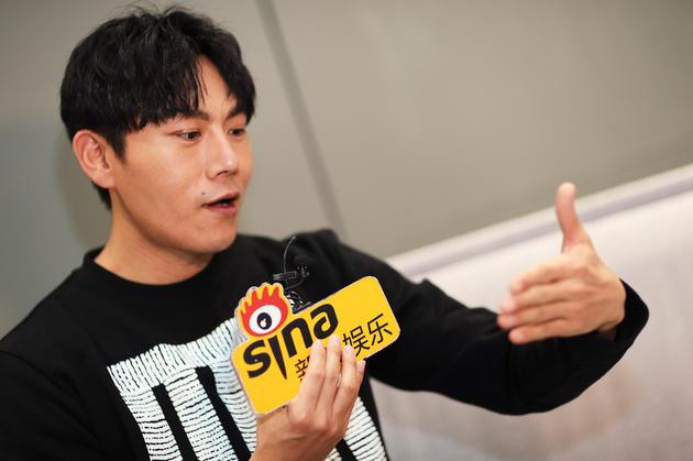 秦昊接受新浪娱乐专访