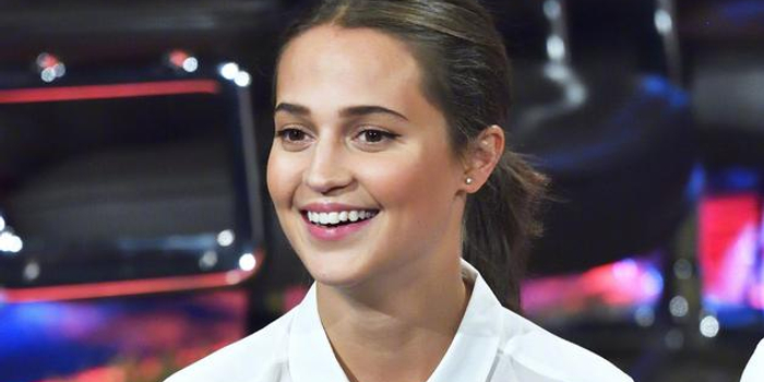 13 19:15:04 新浪娱乐 摘要:根据karen dionne所著同名畅销小说改编