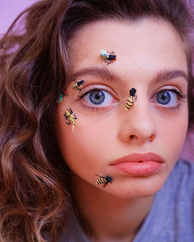 俄罗斯美少女maria oz 有一双被网友号称世界最大的眼睛