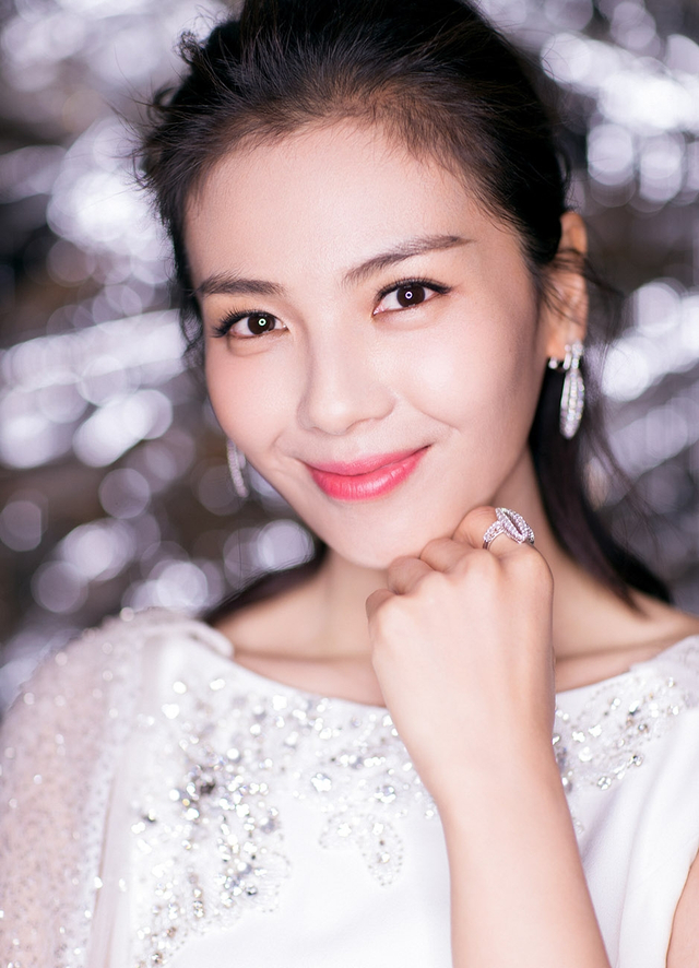 刘涛造型盘点成绩亮眼