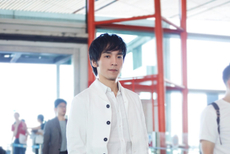 钢琴家吴牧野启程米兰时装周Giorgio Armani大秀