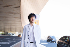 钢琴家吴牧野启程米兰时装周Giorgio Armani大秀