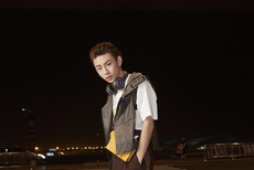 小鬼启程米兰男装周Fendi大秀 笑容满分自信活泼