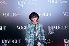 吴磊最新大片出炉 上演帽子“戏法”少年感爆棚