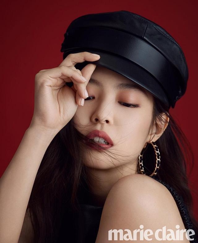 jennie神仙金发造型 颜值高就是什么发色都能驾驭