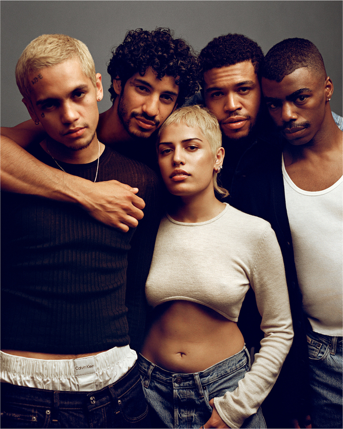 Dominic Fike等模特身着Calvin Klein Jeans系列及Calvin Klein Underwear系列