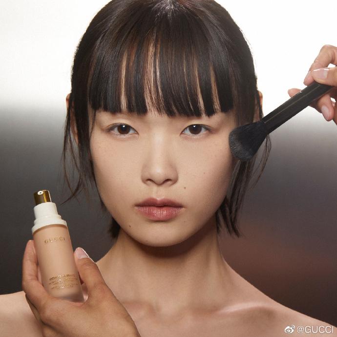 GUCCI 2023秋冬女装系列秀场妆容