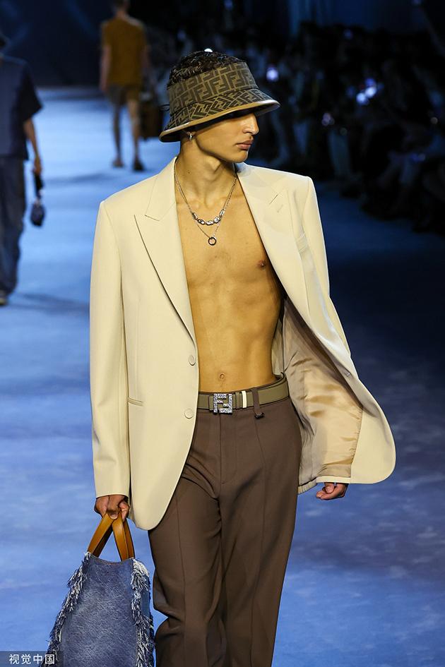 2023春夏米兰男装周: Fendi 品牌秀场