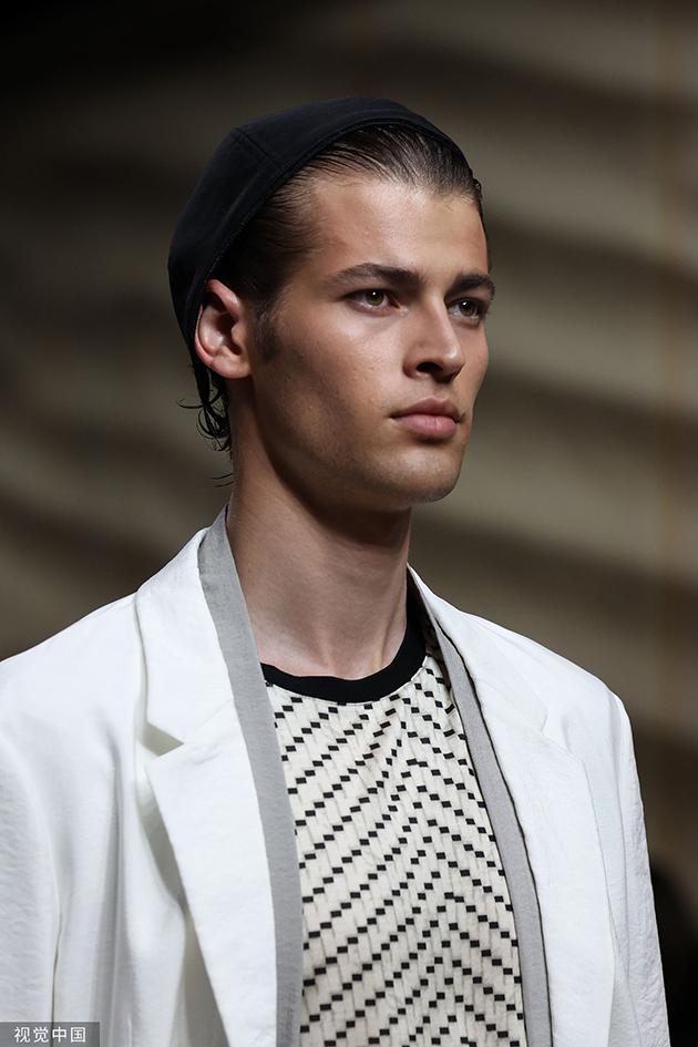 2023春夏米兰男装周:Giorgio Armani 品牌秀场