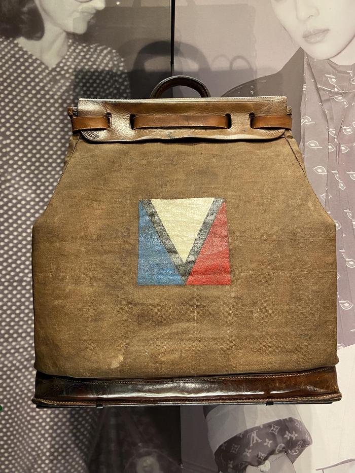 160年回顾之旅LV Vintage 包都在这儿了…_手机新浪网