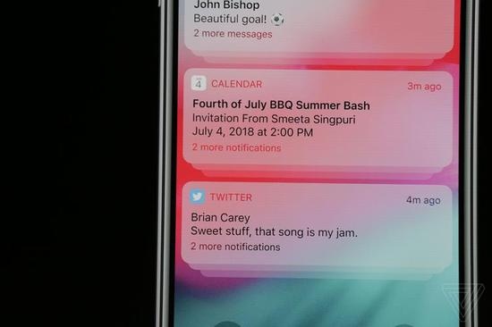 和 Android P 上一样的手机使用报告也出现在了 iOS 12 上。